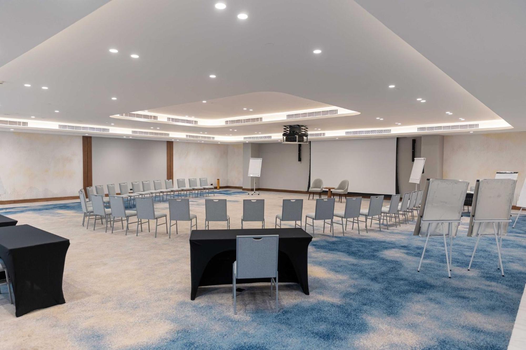 Holiday Inn Riyadh The Business District By Ihg Экстерьер фото